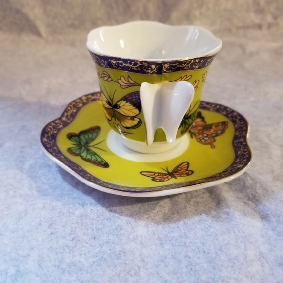 VINTAGE CC &T Mini Cup Saucer Set of 6, Multi-Color Butterfly Wings Handle New - Picture 9 of 10